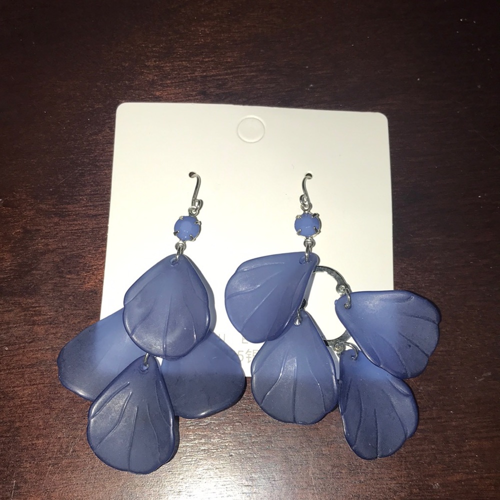 Pretty blue lightweight dangle petal earrings
